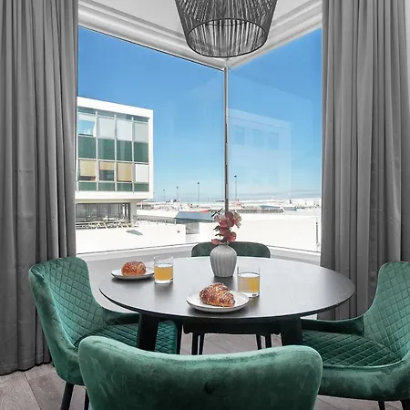Modern Downtown Apartment - Harbour View Reykjavík Esterno foto